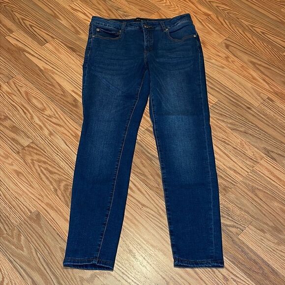 Tahari Chloe, Fit Solution, Skinny Jeans, Blue, Stretch 8/29 - Picture 3 of 9